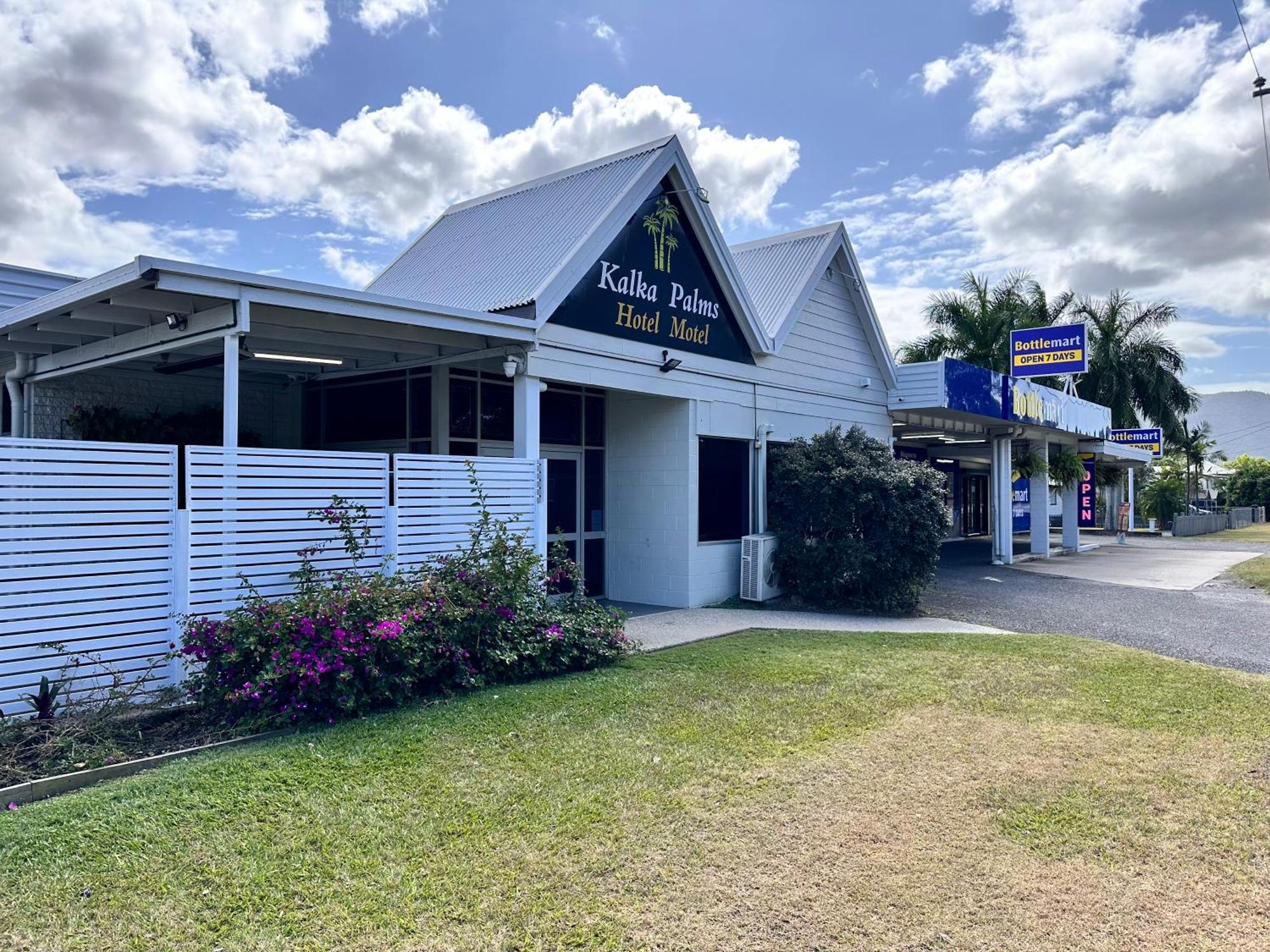 Kalka Palms Hotel Motel Rockhampton Exterior foto